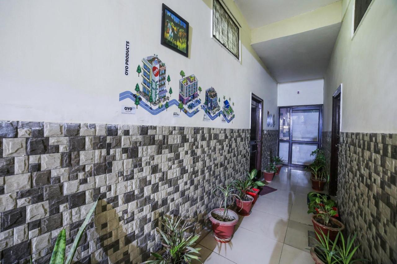 Oyo Downtown Inn Near Leisure Valley Park คูร์เคาน์ ภายนอก รูปภาพ
