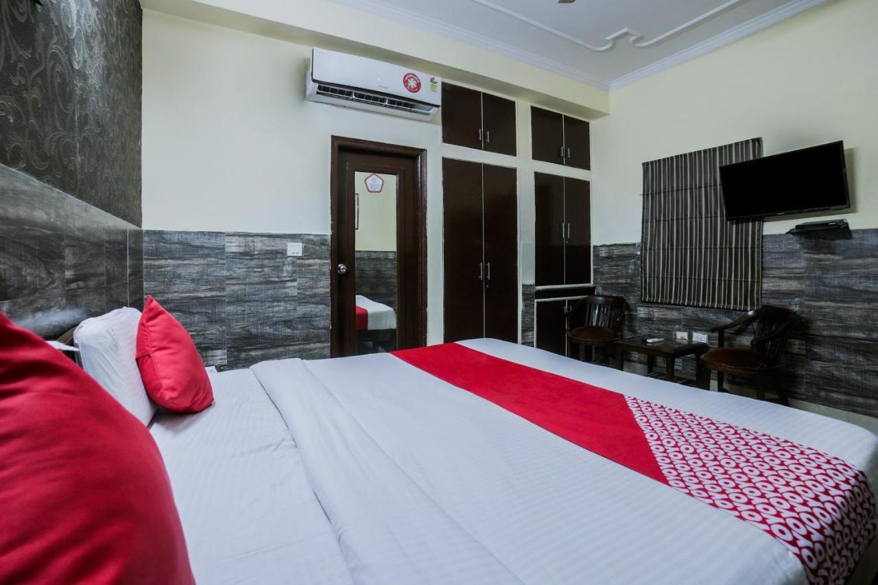 Oyo Downtown Inn Near Leisure Valley Park คูร์เคาน์ ภายนอก รูปภาพ