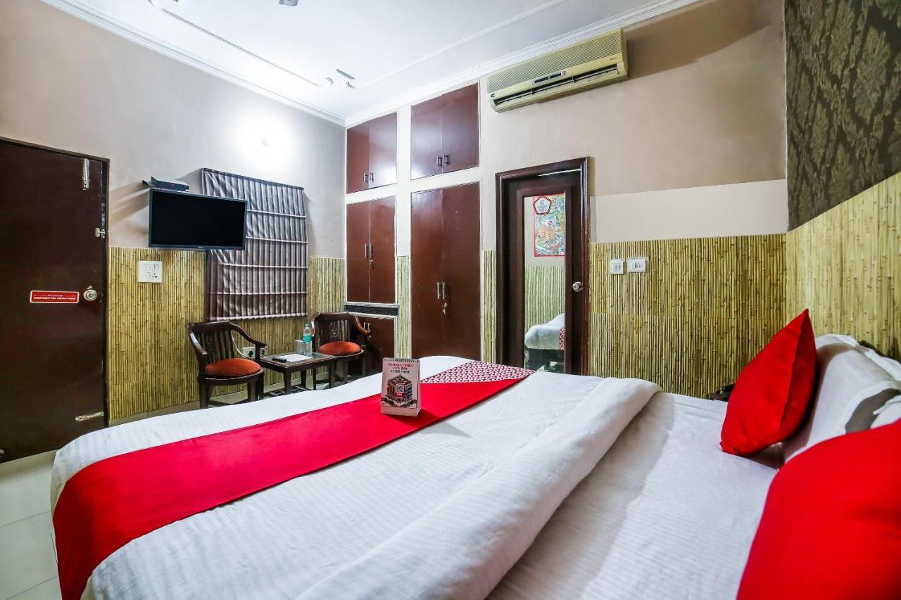 Oyo Downtown Inn Near Leisure Valley Park คูร์เคาน์ ภายนอก รูปภาพ