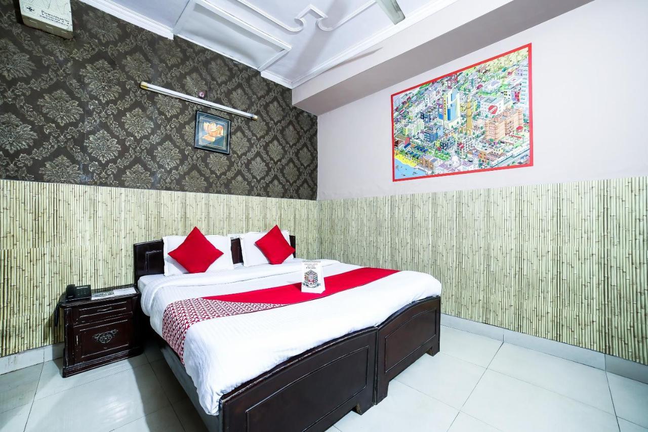Oyo Downtown Inn Near Leisure Valley Park คูร์เคาน์ ภายนอก รูปภาพ